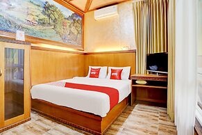 OYO 90303 Cafe & Homestay Kolam Pancing
