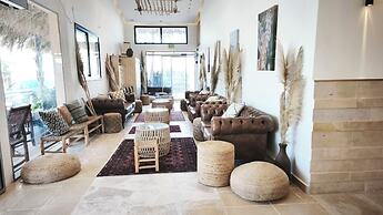 DUNIA Desert Suites