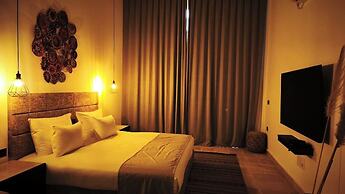DUNIA Desert Suites