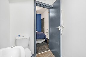 Modern 1 Bed - Near City Centre