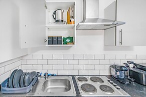 Modern 1 Bed - Near City Centre
