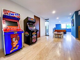 Chic Retreat with Wellness Amenities