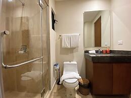 Chic Retreat with Wellness Amenities