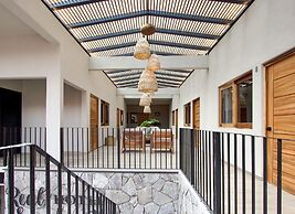 Hotel Bravo