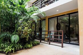 Lunada Bright Stay with Rooftop