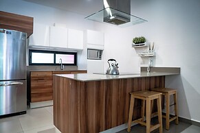 Lunada Bright Stay with Rooftop