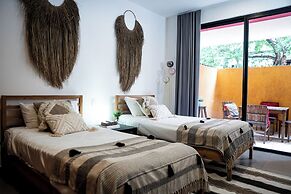 Lunada Bright Stay with Rooftop