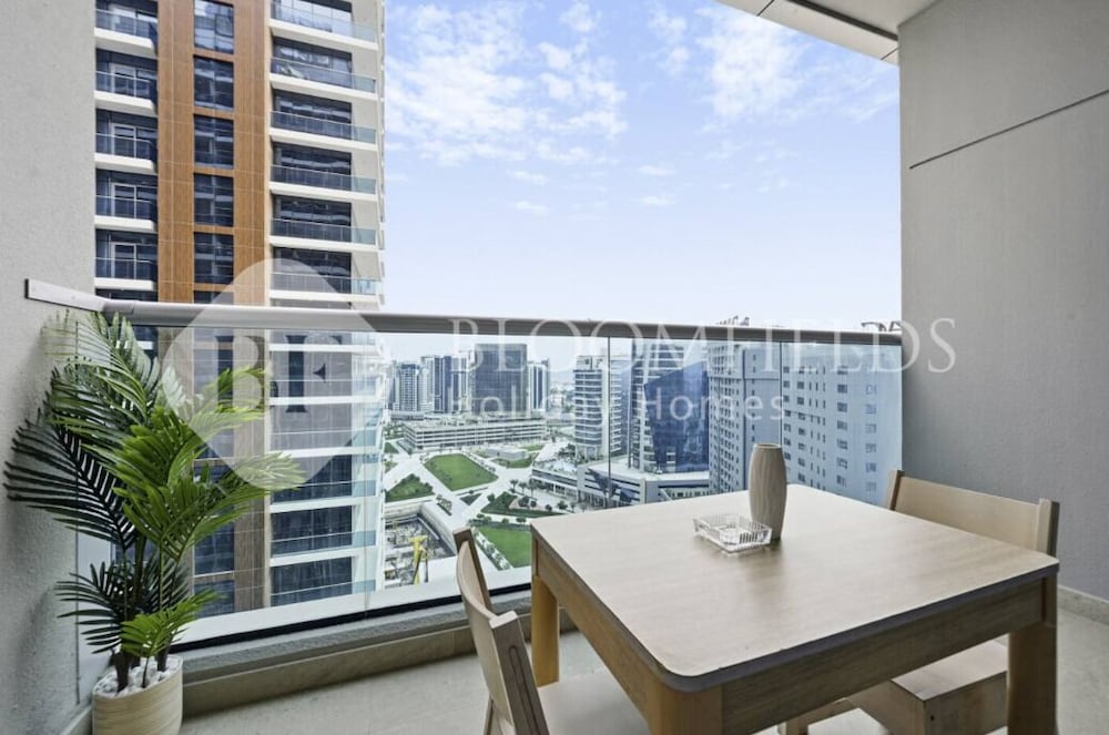 1306 Bloomfields Casual STU Elite Tower
