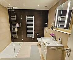 Warm&Bright 1BR w terrace&parking
