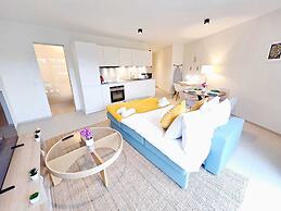 Warm&Bright 1BR w terrace&parking