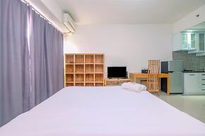 Homey And Cozy Studio At Park View Condominium Apartment