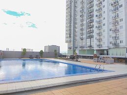 Homey And Cozy Studio At Park View Condominium Apartment