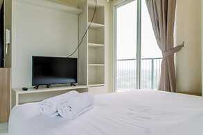 Warm And Comfort Studio At Casa De Parco Apartment