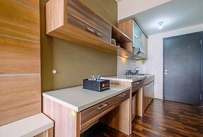 Modern And Cozy Studio Park View Condominium Apartment