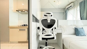 Strategic And Homey Studio At Apartment Sky House Bsd