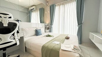 Strategic And Homey Studio At Apartment Sky House Bsd
