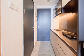 Good And Comfy Studio At Collins Boulevard Apartment