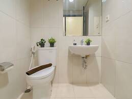 Comfy Studio At Nifarro Park Apartment