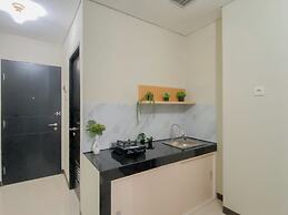 Comfy Studio At Nifarro Park Apartment