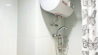 Brown Accent 2Br At Apartment Casa De Parco