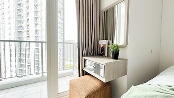 Brown Accent 2Br At Apartment Casa De Parco