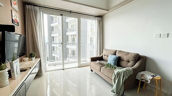 Brown Accent 2Br At Apartment Casa De Parco