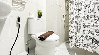 Brown Accent 2Br At Apartment Casa De Parco