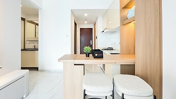 Homey 2Br At Sky House Bsd Apartment