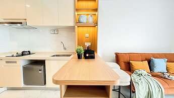 Homey 2Br At Sky House Bsd Apartment