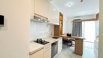 Homey 2Br At Sky House Bsd Apartment