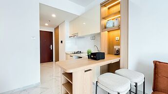 Homey 2Br At Sky House Bsd Apartment