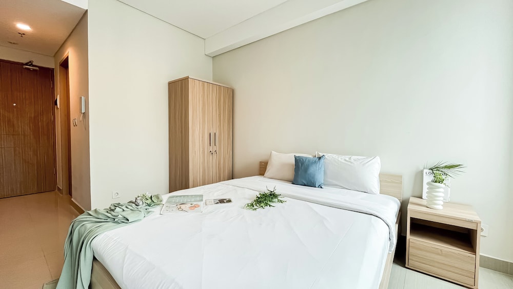 Homey Studio At Tamansari Iswara Apartment