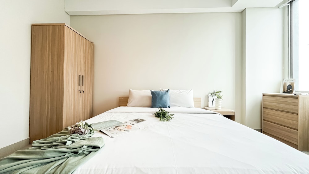 Homey Studio At Tamansari Iswara Apartment