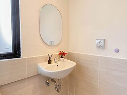 Nice And Comfortable 2Br Apartment Meikarta