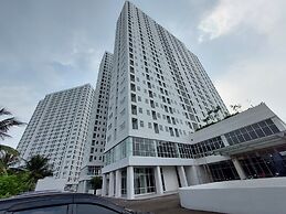 Simple Look 2Br At Apartment Serpong Garden