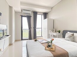 Cozy Warm Tone Studio At Monroe Tower Apartment