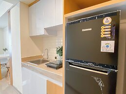 Comfy And Warm 2Br At Meikarta Apartment