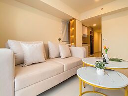 Comfy And Warm 2Br At Meikarta Apartment