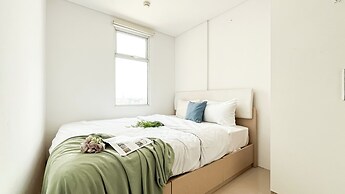 White Tone 1Br At Vittoria Residence Apartment