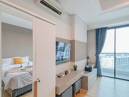 Cozy Designed Studio At Apartment Capitol Suites