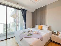 Wonderfully Warm And Homey Studio Apartment Capitol Suites
