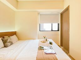 Modern Look 3Br Apartment Meikarta