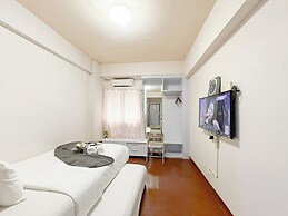 Homey Studio At Apartment Suites @Metro