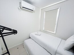 Minimalist 2Br At Apartment Parahyangan Residence