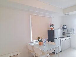 Minimalist 2Br At Apartment Parahyangan Residence