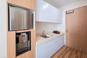 Pleasurable And Homey Studio At Apartment B Residence