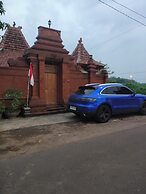 GRHA PAWITRA TROWULAN