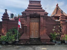 GRHA PAWITRA TROWULAN