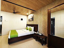 Hotel Express Airoli