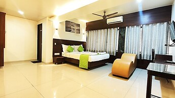 Hotel Express Airoli